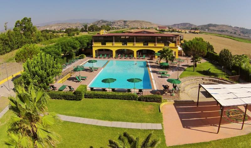 Marina Del Marchese Beach Resort Botricello Exterior foto