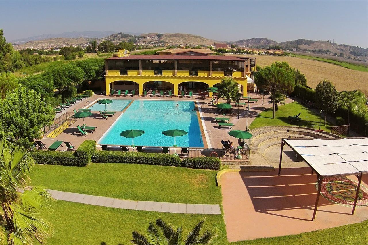 Marina Del Marchese Beach Resort Botricello Exterior foto